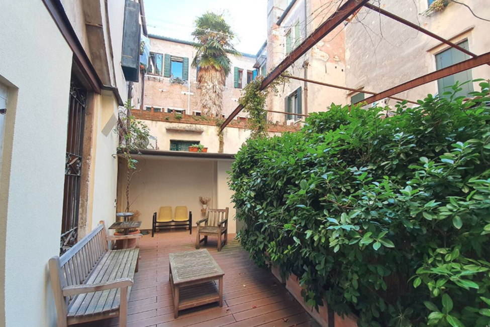 Saint Marc appartement CANAL et PATIO à louer